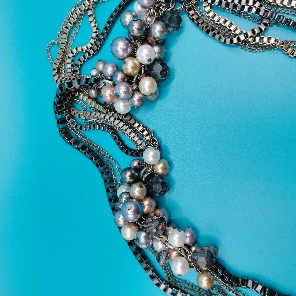 Chico's Silver & Gunsmith Tone Link Chains Faux Pearl Beads Fashion Necklace 32" - Picture 3 of 5